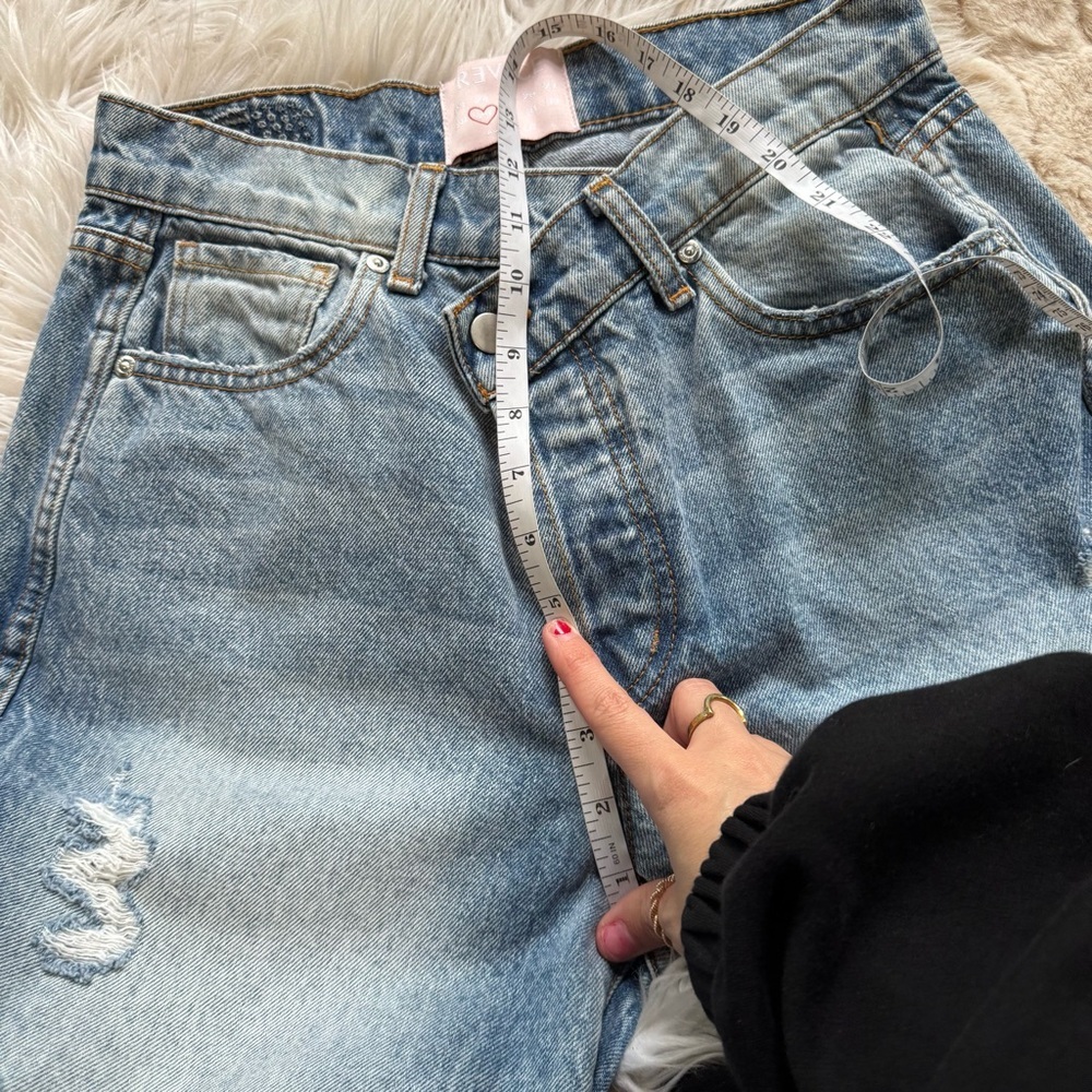 Revice Straight crossover distressed jeans - Picture 10 of 11